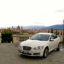 Jaguar XF in Toscana